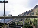 В Швейцарии в альпийском туннеле произошла крупная катастрофа