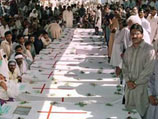 Церемония прощания с 16 пакистанскими христианами, убитыми во время воскресного богослужения