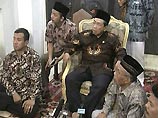 Томми Сухарто, до последнего времени один из ведущих и богатейших бизнесменов, приговорен Верховным судом Индонезии к полутора годам тюремного заключения по обвинению в коррупции и нанесении государству ущерба в 11 млн. долларов