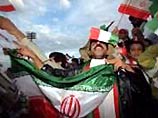 Иранские футбольные болельщицы желают видеть игру своих любимцев
