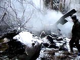 Вертолет Ми-8 столкнулся с радиомачтой, упал и загорелся