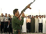 Мы готовы отдать души и кровь за нашего президента Саддама, скандируют добровольцы