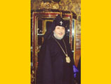 Патриарх Гарегин II: армянский народ хочет решить проблему Карабаха мирным путем