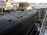Во время осмотра 5-го отсека атомной подлодки "Курск", в котором располагался пульт управления атомными реакторами, обнаружены пультовые корабельные журналы
