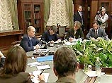 Касаясь другой важнейшей темы - предстоящих переговоров, сокращения оружия - Путин сказал, что Россия готова к компромиссам Касаясь другой важнейшей темы - предстоящих переговоров, сокращения оружия - Путин сказал, что Россия готова к компромиссам