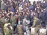 В Грозном митингующие студенты стреляли в представителей власти В Грозном митингующие студенты стреляли в представителей власти