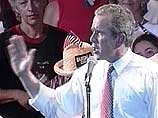 Джордж Буш опережает Альберта Гора в президентской гонке