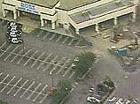 После неудачной попытки ограбления супермаркета в Кулвере, одном из пригородов Лос-Анджелеса, бандиты захватили заложников