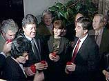 Победу во втором круге президентских выборов одержал Георгий Пырванов - председатель Болгарской социалистической партии, которая ранее называлась коммунистической