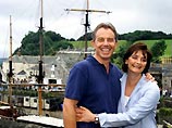 Супруга Тони Блэра спасла английский футбол от потрясений