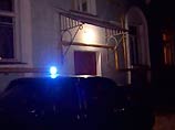 Женщина рассказала прибывшим оперативникам, что примерно в полдень в квартиру ворвались двое неизвестных Женщина рассказала прибывшим оперативникам, что примерно в полдень в квартиру ворвались двое неизвестных
