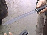 В 7:00 по местному времени (15:00 по московскому времени) у ворот Белого дома был задержан 26-летний мужчина, у которого был обнаружен 30-сантиметровый нож