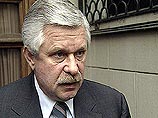 "Я подаю на Михайлова в суд за разжигание межнациональной розни - именно так я расцениваю его высказывания опубликованные в газете Как человек, я готов набить ему морду, но как лицо официальное буду подавать в суд", - заявил Александр Руцкой "Я подаю на Михайлова в суд за разжигание межнациональной розни - именно так я расцениваю его высказывания опубликованные в газете Как человек, я готов набить ему морду, но как лицо официальное буду подавать в суд", - заявил Александр Руцкой
