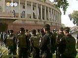 Противостояние с Пакистаном началось после нападения террористов на парламент в Дели