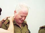 Ясир Арафат остается "самой большой угрозой для Израиля" Ясир Арафат остается "самой большой угрозой для Израиля"