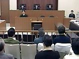 Бывший привратник 38-летний Мамору Такума предстал перед окружным судом Осаки по обвинению в кровавой резне, которую он устроил в школе "Икэда" в июне 2001 года