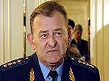 Главным претендентом на должность главнокомандующего ВВС России является 57-летний генерал-полковник Геннадий Васильев, который сейчас возглавляет Московский округ ВВС и ПВО