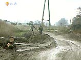 По оперативным данным, на территории Аргуна скрываются пятеро так называемых "эмиров" - главарей бандитов По оперативным данным, на территории Аргуна скрываются пятеро так называемых "эмиров" - главарей бандитов