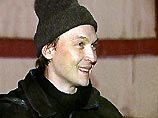 На вопрос, куда теперь отправится бывший заключенный, Козленок ответил: "Домой. К маме домой" На вопрос, куда теперь отправится бывший заключенный, Козленок ответил: "Домой. К маме домой"