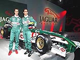 Новый болид Jaguar R3 обойдется хозяевам более чем в 50 миллионов долларов Новый болид Jaguar R3 обойдется хозяевам более чем в 50 миллионов долларов