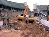 Под трибуной Олимпийского стадиона в Берлине откопали бомбу Под трибуной Олимпийского стадиона в Берлине откопали бомбу