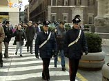 Берлускони объяснил свое решение необходимостью освободить улицы итальянских городов от многочисленных жриц любви