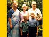 Австралийский миссионер Грэм Стюарт Стейнз и его семья