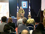 Израильская армия блокирует все районы на Западном берегу реки Иордан, которые находятся под полным контролем палестинской администрации - так называемую "зону А" Израильская армия блокирует все районы на Западном берегу реки Иордан, которые находятся под полным контролем палестинской администрации - так называемую "зону А"