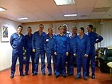 По его словам, водолазы уже прошли предварительное обследование в 328-м экспедиционном отряде, действующем на базе 40-го НИИ аварийно-спасательных работ и глубоководных погружений Минобороны РФ По его словам, водолазы уже прошли предварительное обследование в 328-м экспедиционном отряде, действующем на базе 40-го НИИ аварийно-спасательных работ и глубоководных погружений Минобороны РФ