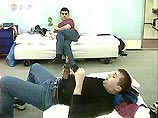 "Застекольщикам" предстоит открыть точку общепита, придумать ей название и обеспечить достойное функционирование "Застекольщикам" предстоит открыть точку общепита, придумать ей название и обеспечить достойное функционирование