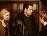 Семейные тайны Джона Траволты  - в триллере "Скрытая угроза"