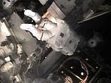 Космонавт России Юрий Онуфриенко и астронавт США Дэниел Берш в 18:19 по московскому времени открыли люк и вышли в открытый космос