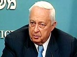 Шарон в то время был министром обороны Израиля, и именно он возглавлял операцию, направленную на то, чтобы выбить Арафата из Ливана
