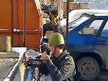 ...возбуждено уголовное дело по статьям "Дезертирство с оружием" и "Хищение оружия" ...возбуждено уголовное дело по статьям "Дезертирство с оружием" и "Хищение оружия"