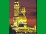 В мечетях Брунея развешаны прокламации, напоминающие о том, что "некоторые элементы" среди христиан "готовы на любые действия, чтобы подорвать веру в ислам"