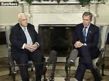 Президент США Буш и премьер-министр Израиля Шарон потребовали от лидера палестинцев Арафата положить конец террору