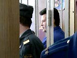 Он обвиняется в мошенничестве, отмывании денег и использовании подложных документов Он обвиняется в мошенничестве, отмывании денег и использовании подложных документов