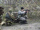 В тот же день в населенном пункте Чечен-Аул военнослужащие федеральных сил вступили в бой с тремя бандитами В тот же день в населенном пункте Чечен-Аул военнослужащие федеральных сил вступили в бой с тремя бандитами