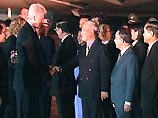 Последний раз американский лидер посещал Вьетнам в 1969 году. Это был Ричард Никсон, совершивший официальный визит в Сайгон (нынешний Хошимин)