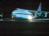 Самолет приземлился на базе ВВС "Эндрюс" в понедельник поздно вечером по местному времени