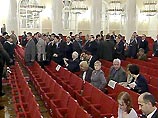 В Москве, в Колонном зале Дома Союзов, в субботу проходит съезд общественно-политического движения "Возрождение"