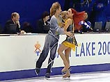 Французские фигуристы Марина Анисина и Гвендаль Пейзера - олимпийские чемпионы в танцах на льду