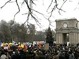 Это решение принято для того, чтобы смягчить обстановку на проходящих ежедневно с 9 января митингах протеста Это решение принято для того, чтобы смягчить обстановку на проходящих ежедневно с 9 января митингах протеста