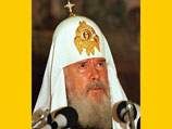 Патриарх Алексий II судит Олимпиаду
