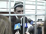Десять других исламистов получили от 12 до 20 лет лишения свободы. Но на скамье подсудимых присутствовали только трое из них. Остальным до сих пор удается избежать ареста Десять других исламистов получили от 12 до 20 лет лишения свободы. Но на скамье подсудимых присутствовали только трое из них. Остальным до сих пор удается избежать ареста