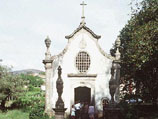Сельская церковь в Португалии