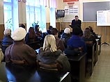 В Нижнем Новгороде специалисты МЧС решили провести для детей курсы выживания. В течение месяца спасатели будут учить подростков, что делать в опасных ситуациях и как любой элементарный предмет, например носовой платок, превратить в средство спасения