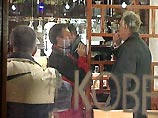 Преступник в маске обезьяны расстрелял посетителей ресторана в Амстердаме Преступник в маске обезьяны расстрелял посетителей ресторана в Амстердаме