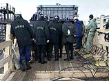 Опознаны еще два подводника, погибшие на "Курске"