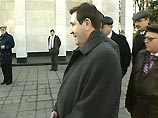 Сегодня в Курске приведен к присяге новый губернатор области. Эту должность занял коммунист Александр Михайлов, который победил на недавних выборах Сегодня в Курске приведен к присяге новый губернатор области. Эту должность занял коммунист Александр Михайлов, который победил на недавних выборах